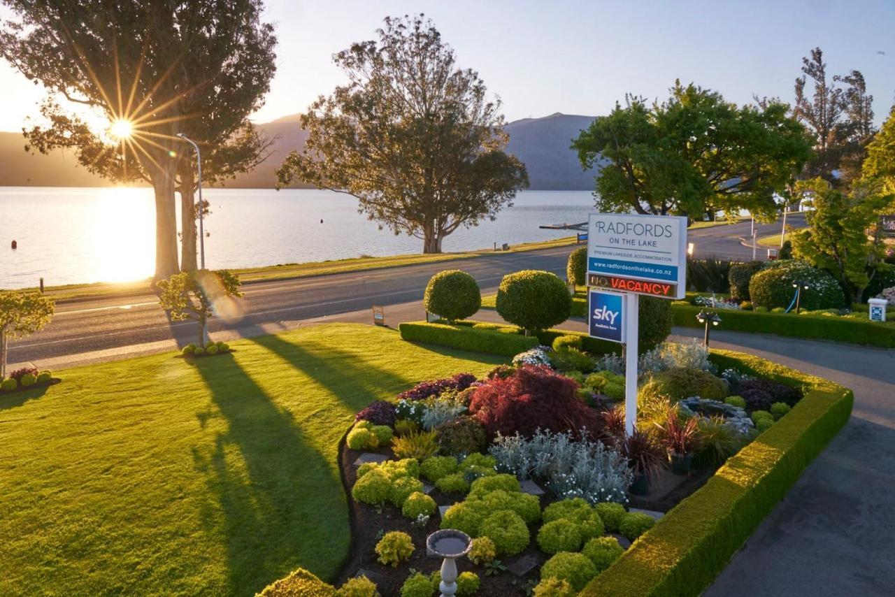 Radfords On The Lake Те-Анау Екстер'єр фото